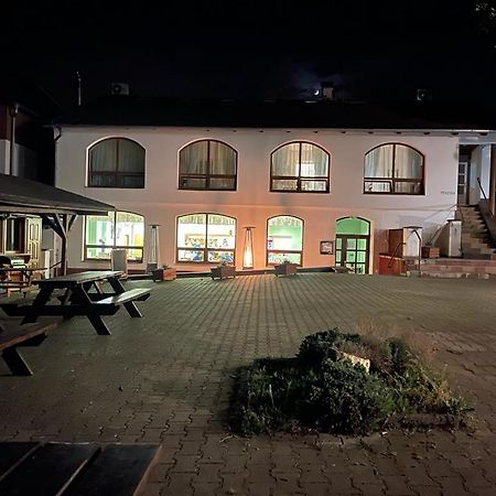 Restaurace A Penzion U Svate Barbory Ústí nad Labem 外观 照片