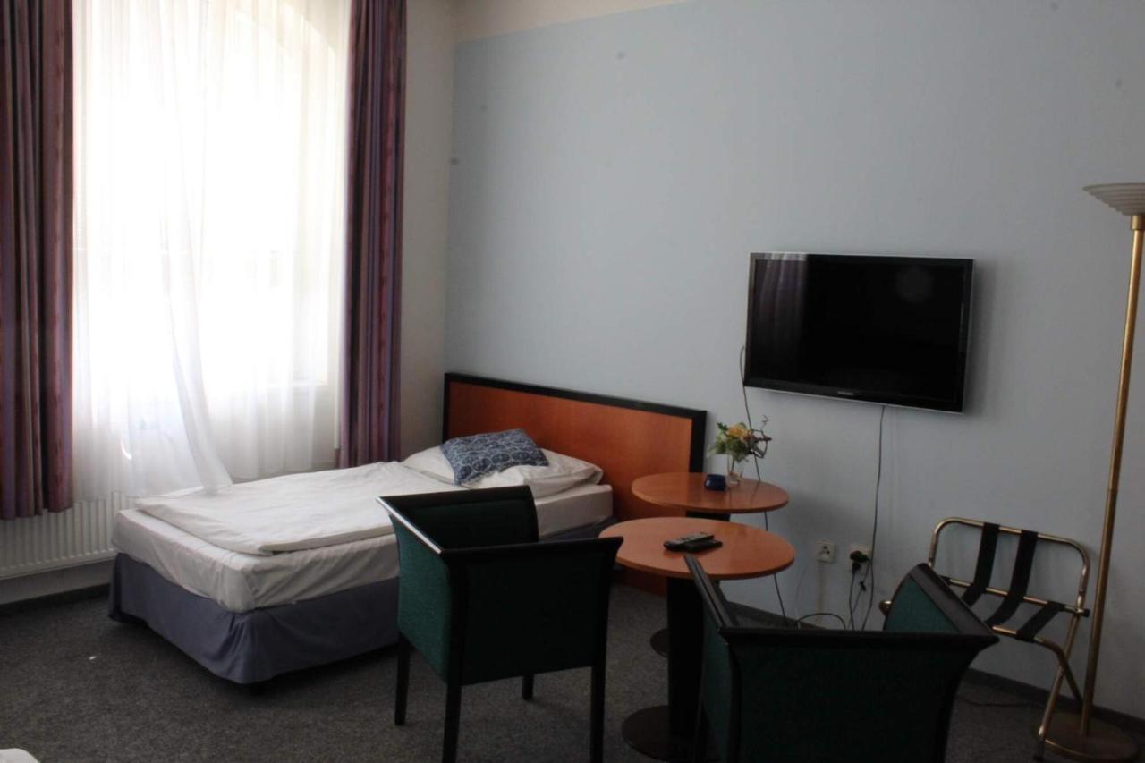 Restaurace A Penzion U Svate Barbory Ústí nad Labem 外观 照片