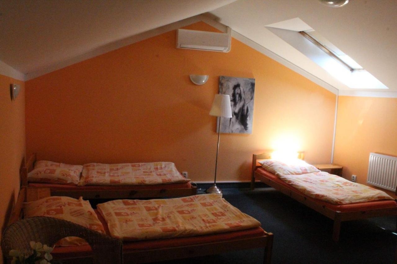 Restaurace A Penzion U Svate Barbory Ústí nad Labem 外观 照片