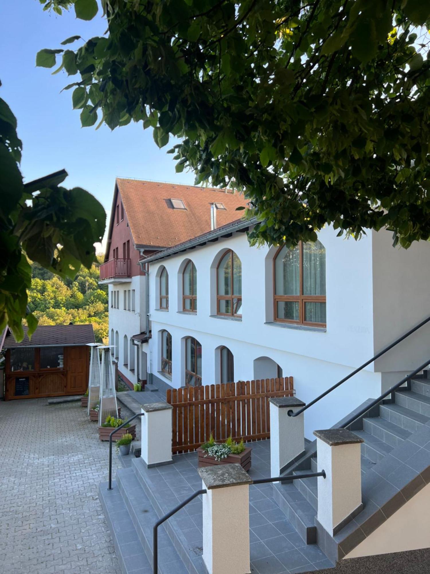 Restaurace A Penzion U Svate Barbory Ústí nad Labem 外观 照片